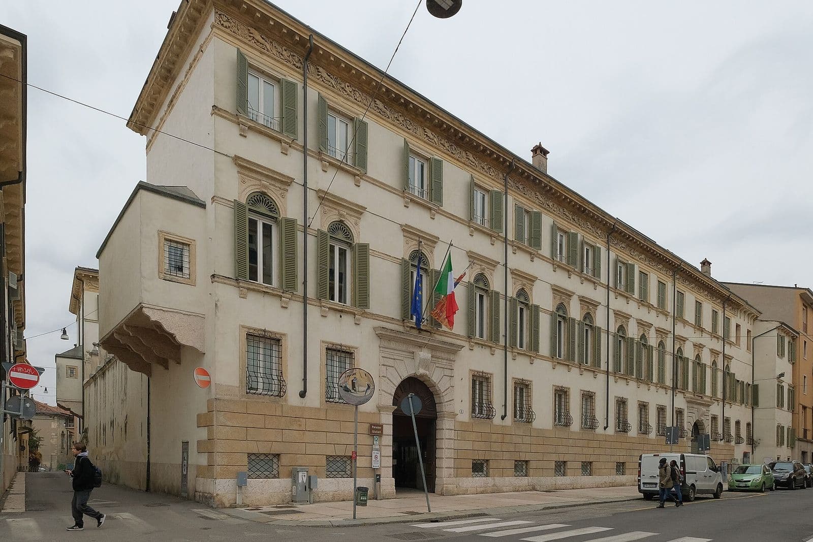 La facciata di Palazzo Giuliari, sede del rettorato dell'Università di Verona